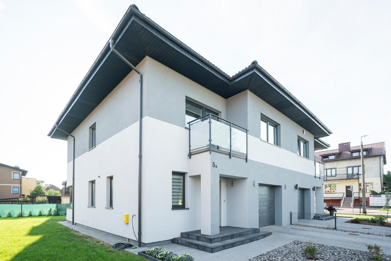 Julia Villa Reda Exterior photo